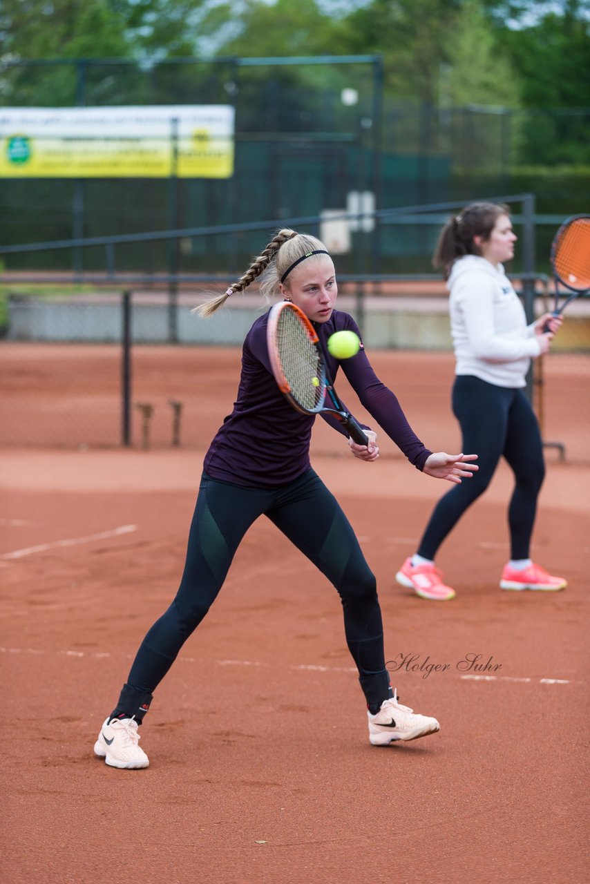Bild 425 - NL VfL Westercelle - SVE Wiefelstede : Ergebnis: 8:1